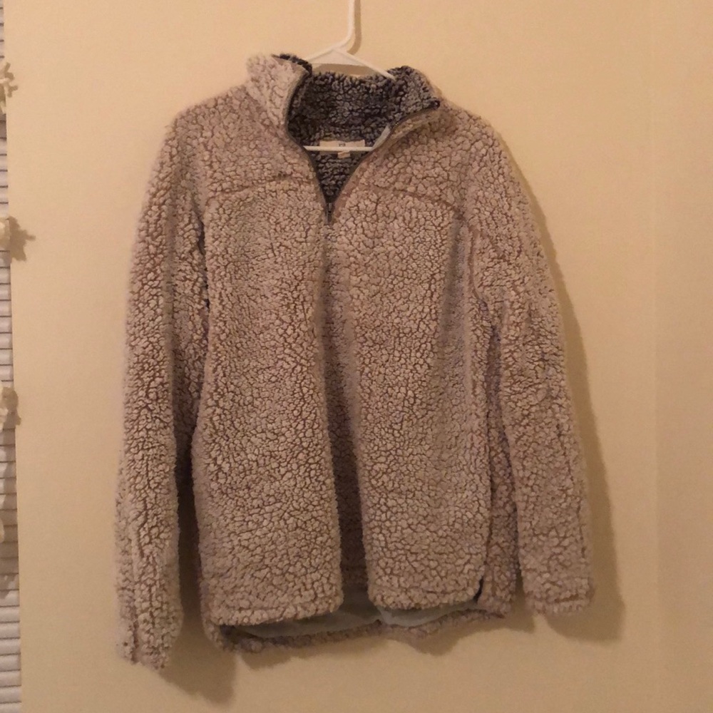 Thread and supply pullover Sherpa